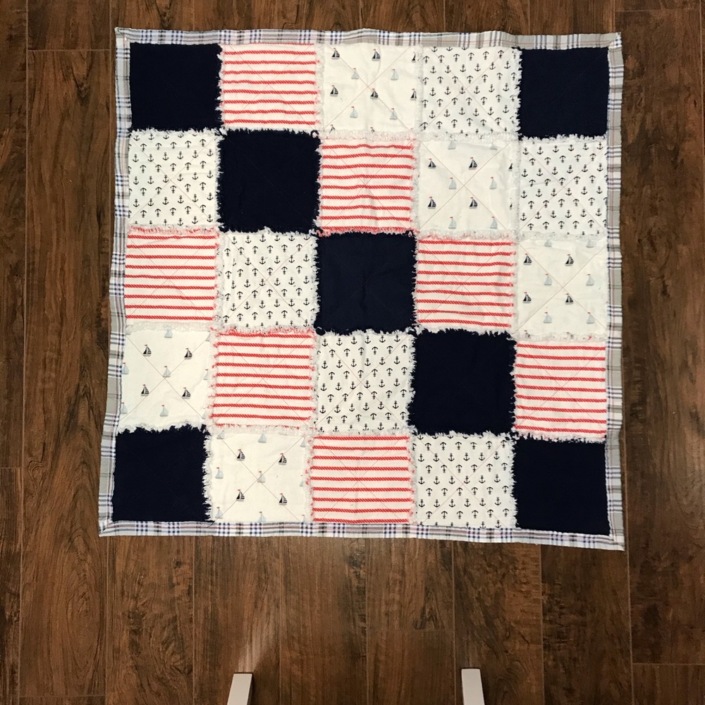 Handmade rag quilt, matching throw pillow shams - Picture 5 of 8